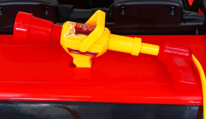 Wóz Straż Pożarna na akumulator dla dzieci + Armatka wodna + Megafon + Kogut strażacki + Pilot-14 7144 