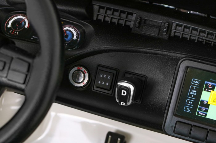 Pojazd Toyota Hilux Biała-9 7164 