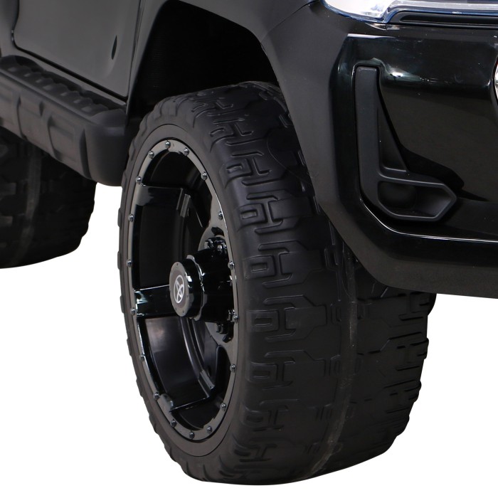 Toyota Hilux na akumulator dla dzieci Czarny Pickup + Napęd 4x4 + Pilot-13 7199 