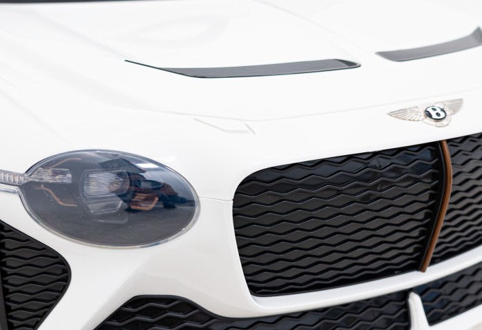 Autko Bentley Bacalar na akumulator dla dzieci Biały + Pilot + EVA + Wolny Start + Audio LED-15 7215 