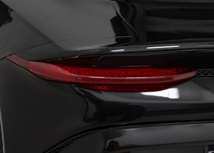 Autko Bentley Bacalar na akumulator dla dzieci +3, Czarny-16 7216 