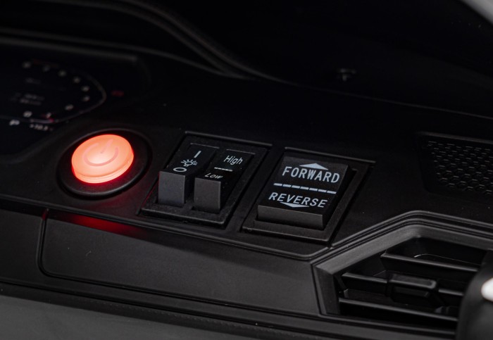 Pojazd, samochód BMW M4 Biały-11 7258 