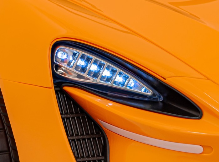 McLaren Artura na akumulator dla dzieci Pomarańczowy + Napęd 4x4 + Pilot + Wolny Start + EVA + Audio LED-8 7284 