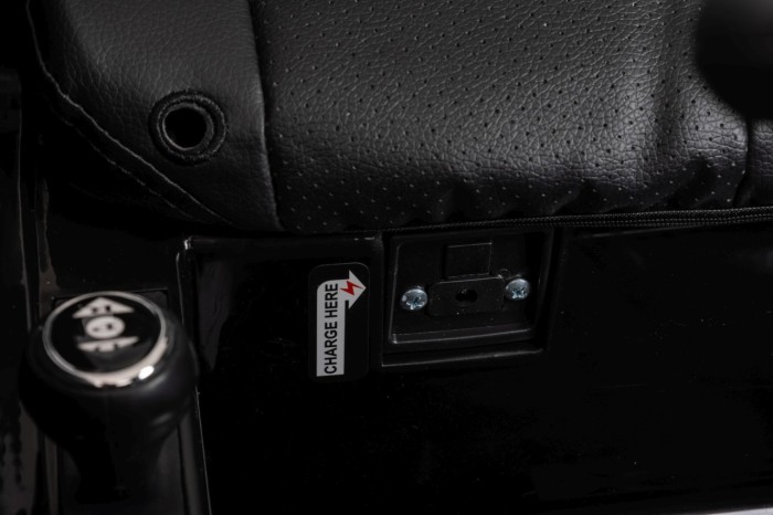 Audi R8 Policja na akumulator dla dzieci + Pilot + EVA + Wolny Start + MP3 LED-24 7303 