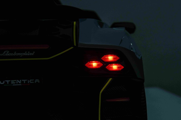 Pojazd Lamborghini Invencible Szary-16 7307 