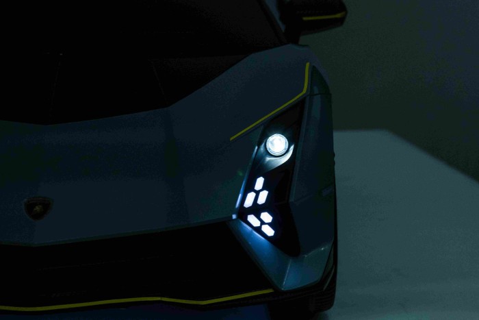 Pojazd Lamborghini Invencible Szary-17 7307 