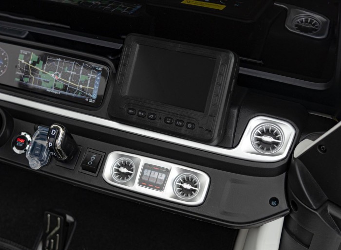 Pojazd Mercedes Benz G63 AMG XXL MP4 Biały-8 7370 