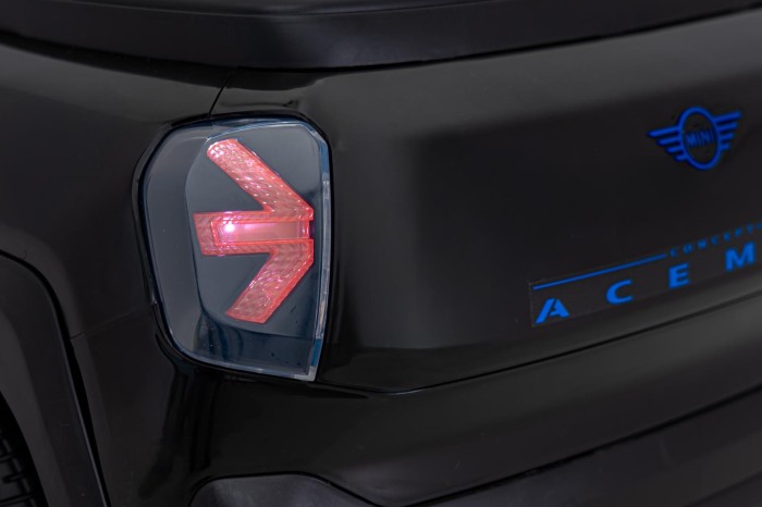 Pojazd Mini Concept Aceman Czarny-17 7378 