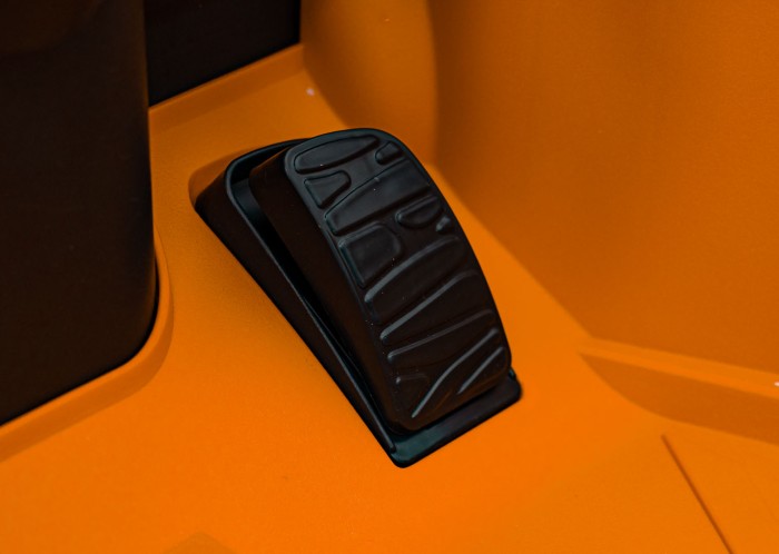 Pojazd Lamborghini Revuelto Pomarańczowy-21 7384 