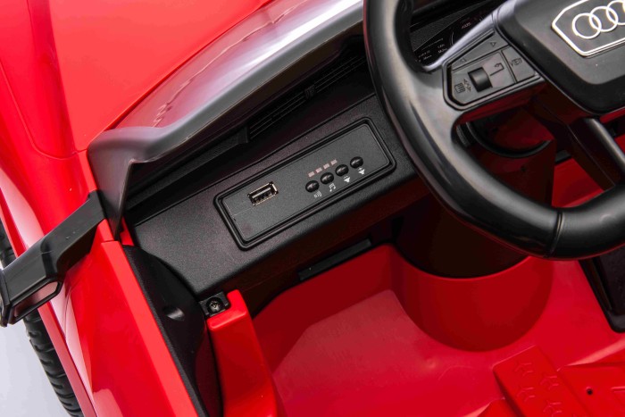 Pojazd Audi SQ8 Czerwony-4 7440 