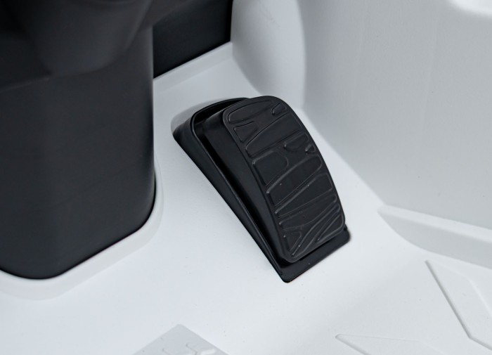 Pojazd Lamborghini Revuelto Białe-21 7465 