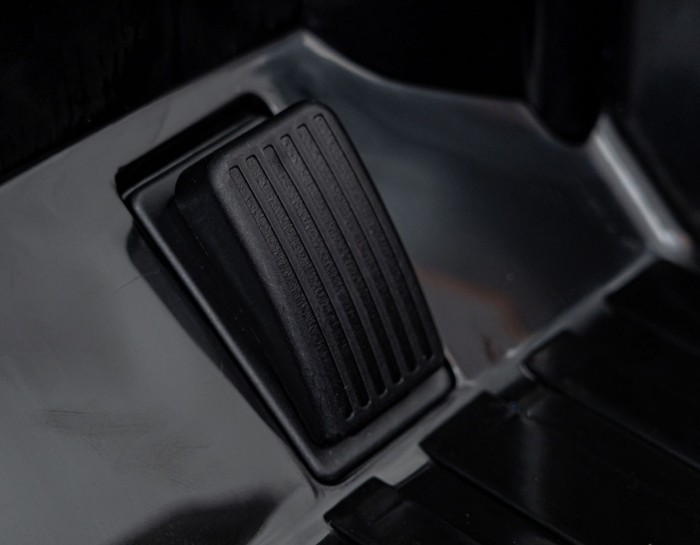 Pojazd Off Road MOUNTAIN Czarny-13 7470 