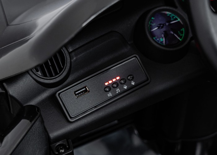 Pojazd RUF CTR3 Czarny-15 7474 