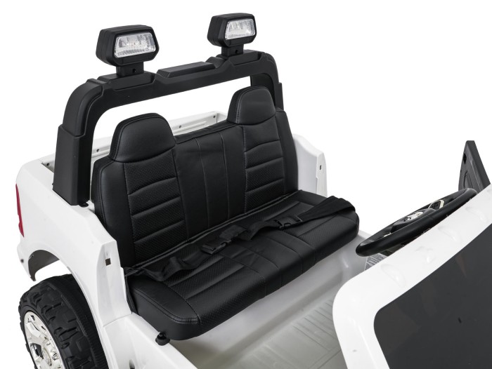 Pojazd RAM 3500 Biały-12 7496 