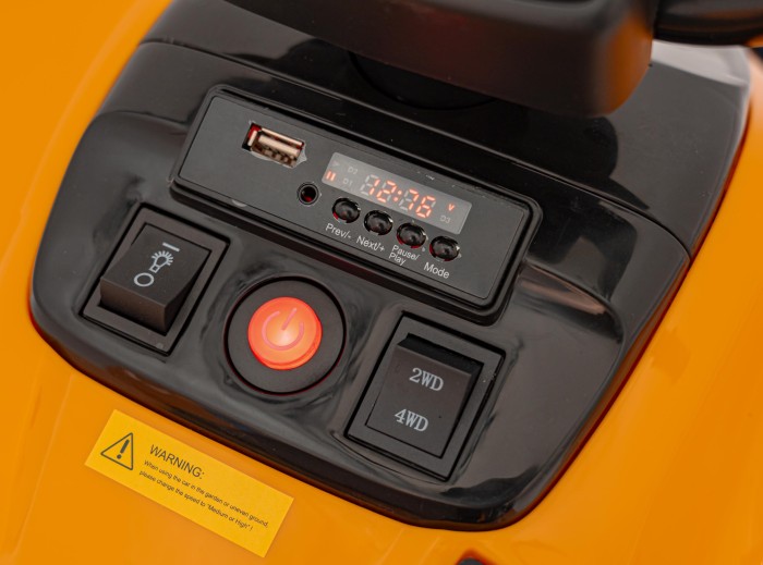 Quad McLaren Racing MCL 35 dla dzieci Pomarańczowy + Pilot + Wolny Start + EVA + Audio LED-9 7704 