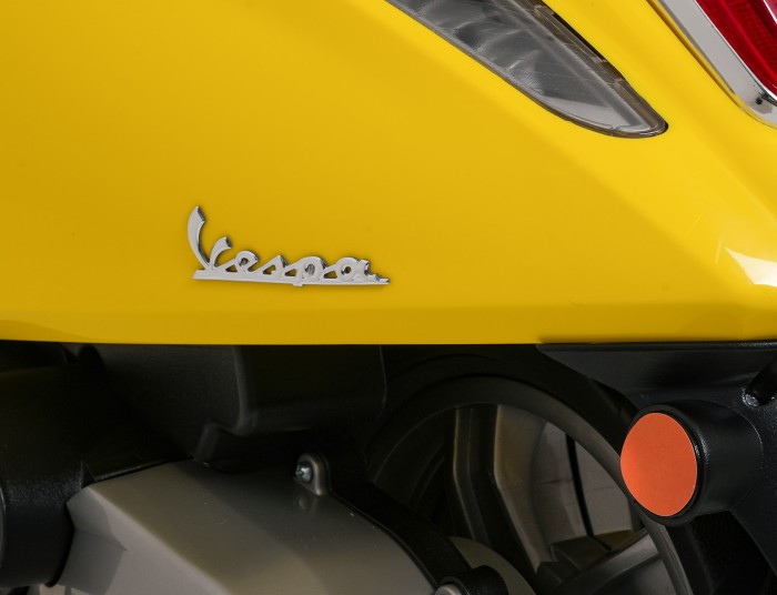 Pojazd Skuter Vespa ROMA Żółty-24 7859 