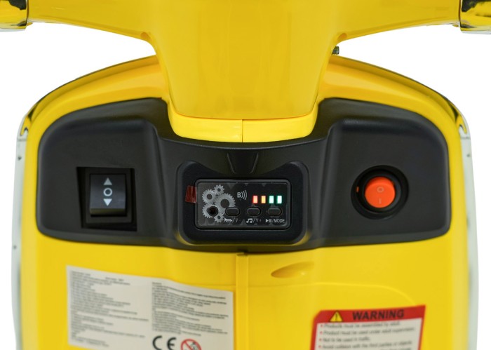 Pojazd Skuter Vespa ROMA Żółty-30 7859 