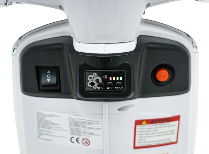 Pojazd Skuter Vespa ROMA Biały motorek dla dziecka-26 7860 