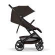 Cybex Beezy 3.0 w kolorze  Chocolate Brown - widok z boku z oparcie w pozycji siedzącej