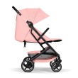 Cybex Beezy 3.0 w kolorze Candy Pink - widok z boku z rozłożonym oparciem