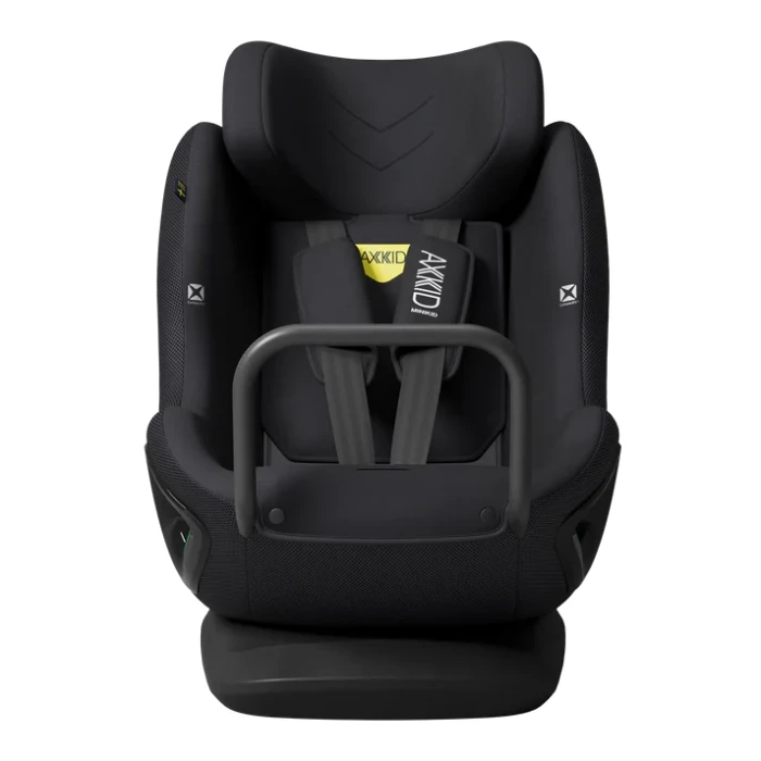 AXKID MINIKID CORE - kolor Coastal Storm Black widok od frontu na siedzisko z wyciągniętym zagłówkiem