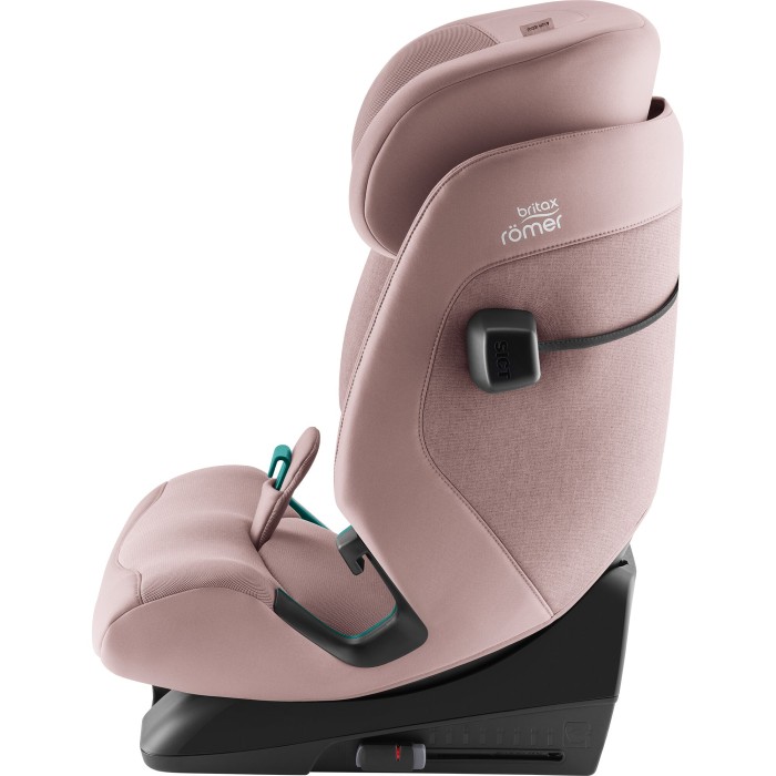 Britax Romer Safefix kolor Dusty Rose fotelika dla starszaka - zdjęcie z boku