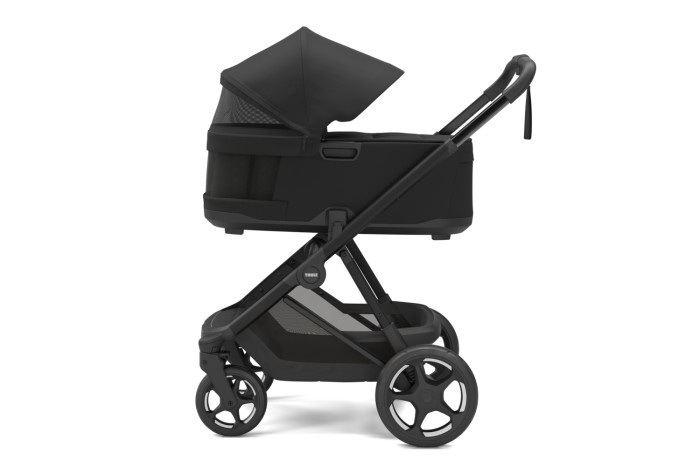 Small-Thule_Charm_BassinetIcluded_Black_F.jpg