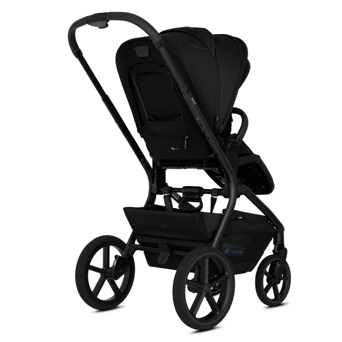 wózek 2w1 - my junior mavi - wersja spacerowa z wentylowanymi plecami - kolor pure black - widok od tyłu