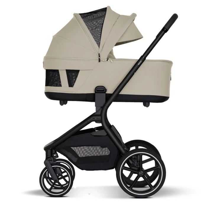 wózek 2w1 - my junior mavi - wersja z gondolą - wentylacja i przedłużenie budki - kolor sandstone beige - widok od boku