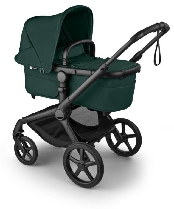 bugaboo fox 5 renew - wózek dziecięcy 2w1 - czarna rama - kolor fern green - wersja głęboka - widok pod skosem
