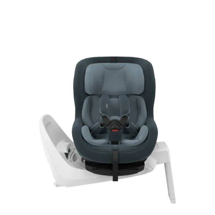 Small-Thule_Elm_DarkestBlue_Front_Installed_14000041_14000045_4_11zon.webp