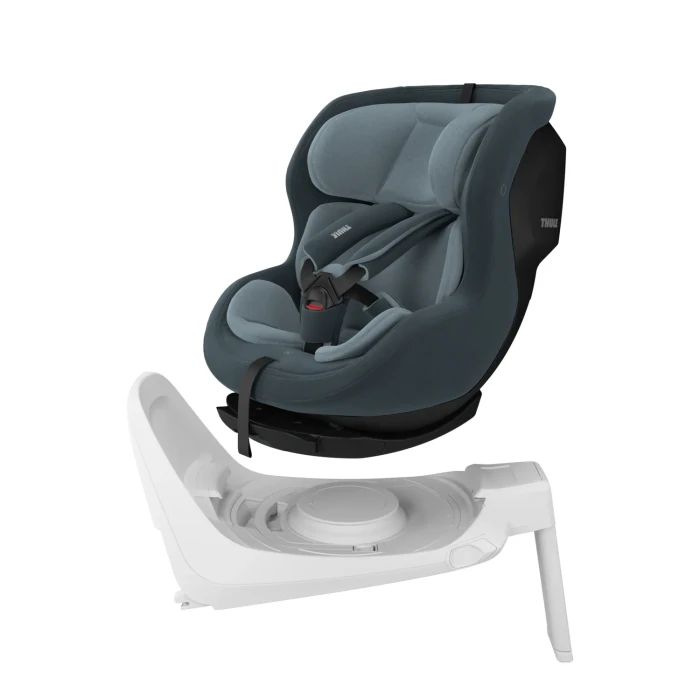 Small-Thule_Elm_DarkestBlue_ISO_NotInstalled_14000041_14000045_6_11zon.webp