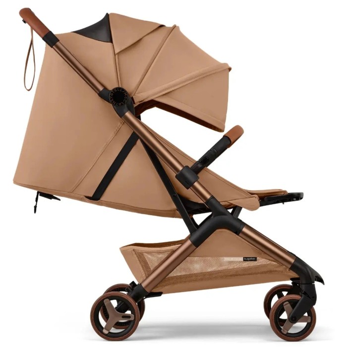 bugaboo butterfly 2 - wózek spacerowy - wózek kabinowy do samolotu - wersja bugaboo x stella mccartney - edycja limitowana - widok od boku (oparcie na płasko, rozłożona budka)