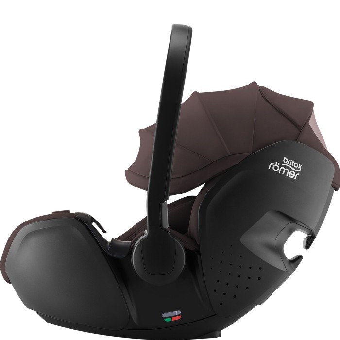 britax römer baby-safe pro - fotelik dla noworodka 40-85 cm - tapicerka lux - kolor chocolate - widok od boku