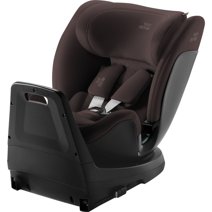 britax römer swivel-grow max air - fotelik obrotowy z wentylacją - tapicerka lux - kolor chocolate - tyłem do kierunku jazdy