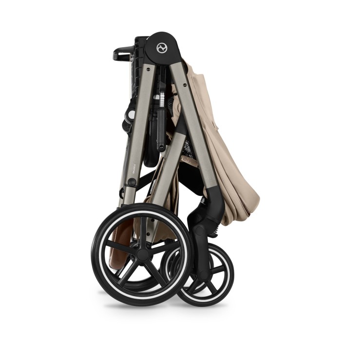 wózek spacerowy - cybex balios s lux - kolor almond beige - widok złożonego wózka