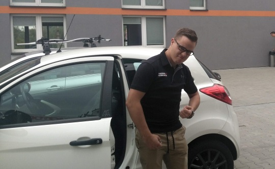 Foteliki samochodowe